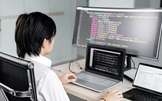 五家渠 api php源码,下载的php源码怎么运行呢？